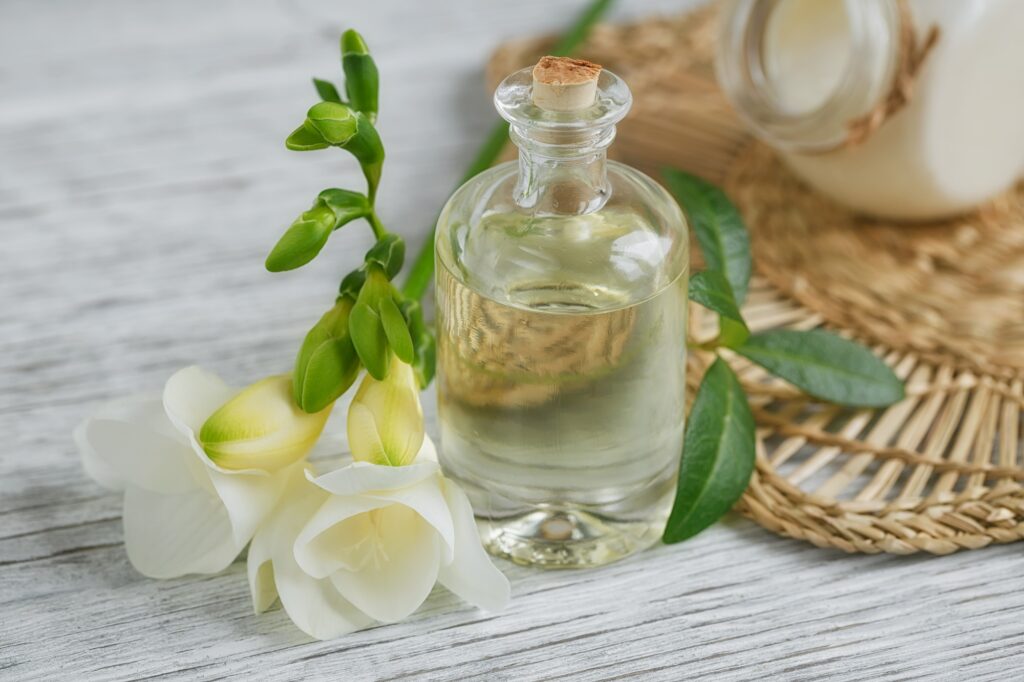 Perfume and Aromatic Oil